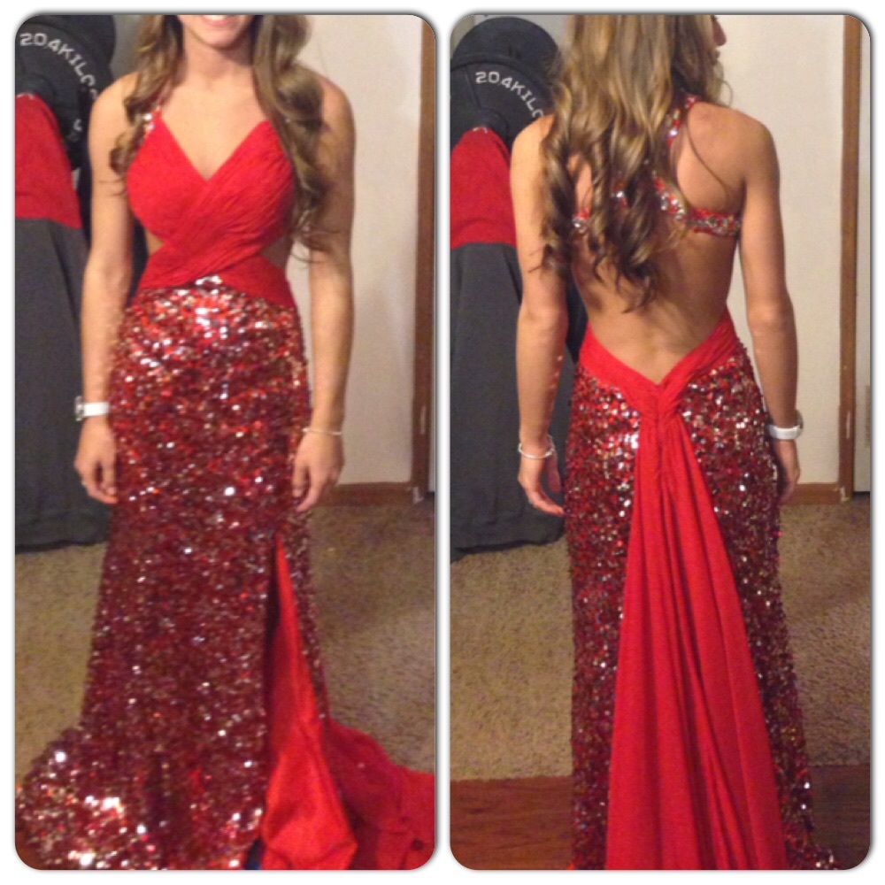 Red prom dress ❤️